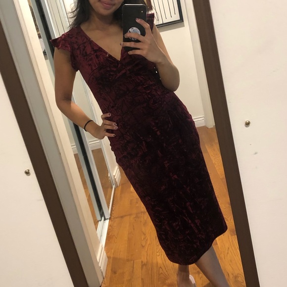 Velour Ruffle-Sleeve Bodycon Midi Dress - Picture 3 of 6